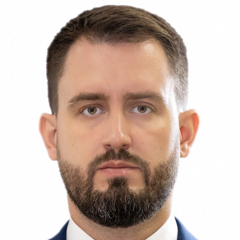 Денис Липаев