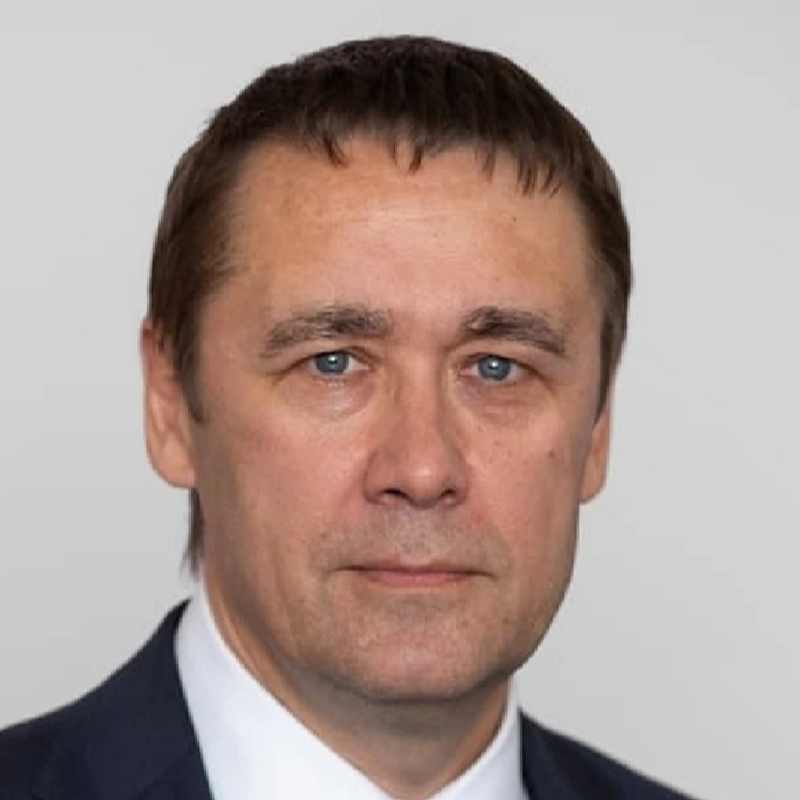 Максим Любомудров